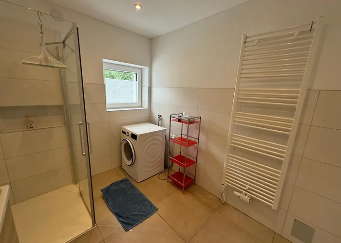 Helle In Grüner Lage - Nähe Zentrum Apartment *